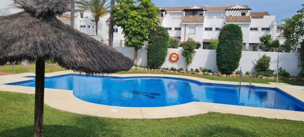 Serenity Luxury , Puerto Banus มาร์เบยา ภายนอก รูปภาพ