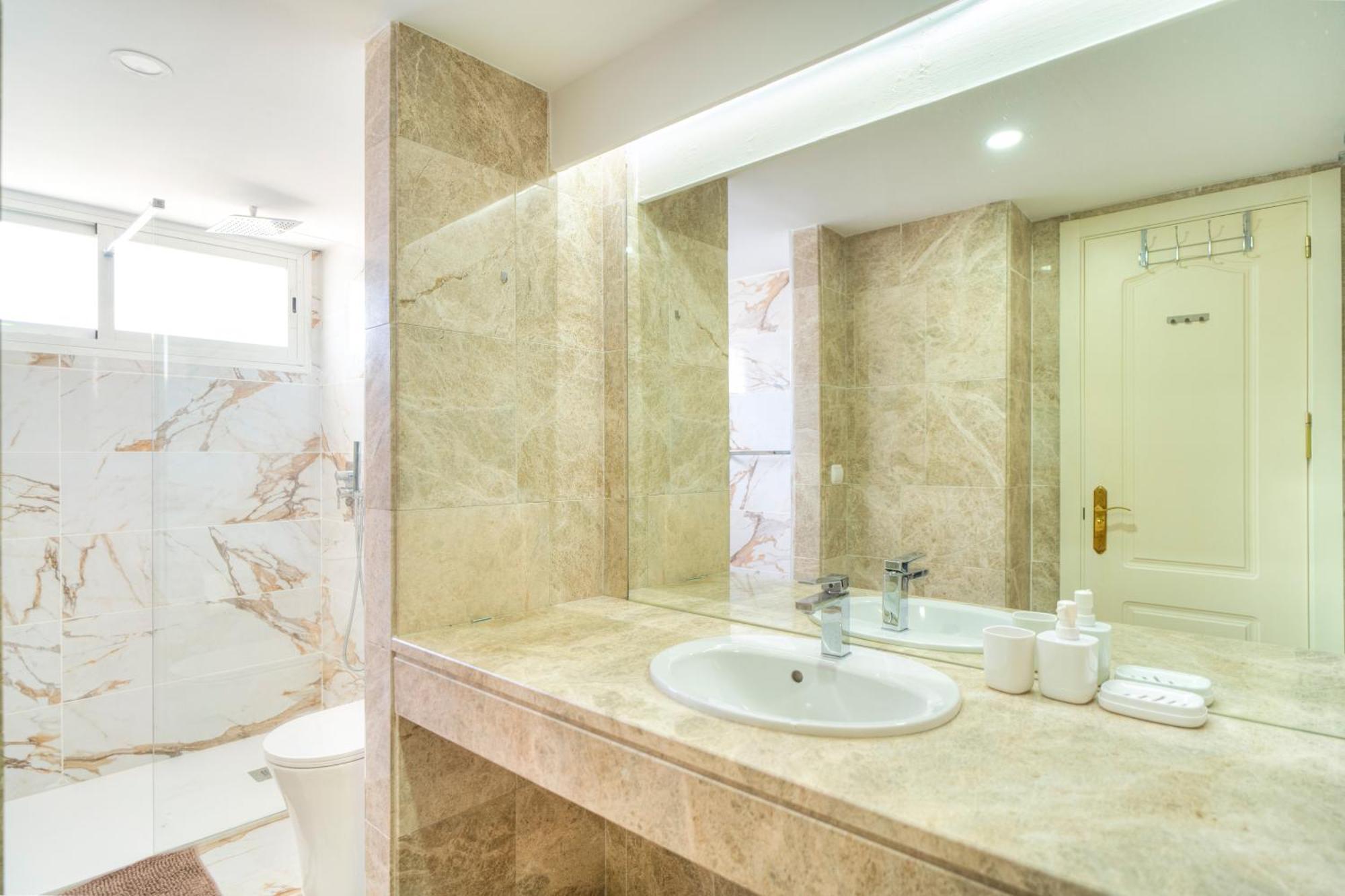 Serenity Luxury , Puerto Banus มาร์เบยา ภายนอก รูปภาพ