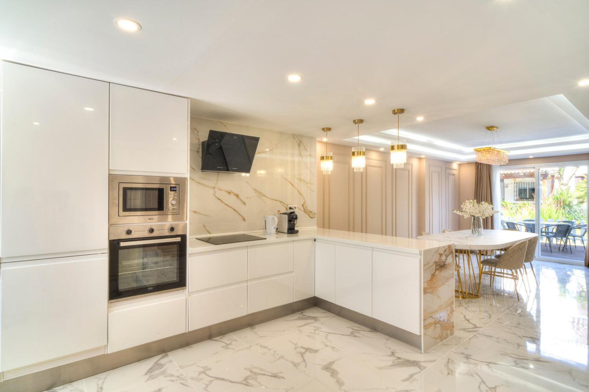 Serenity Luxury , Puerto Banus มาร์เบยา ภายนอก รูปภาพ