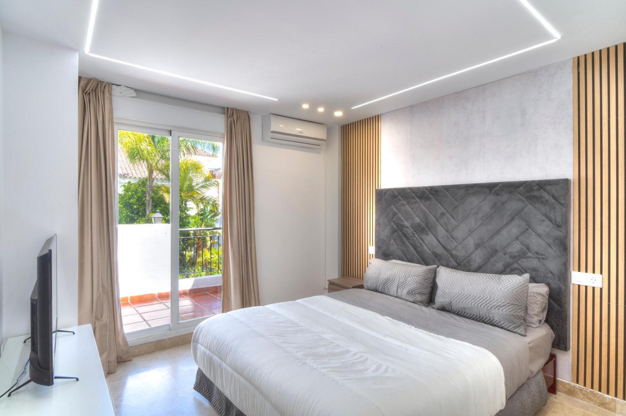 Serenity Luxury , Puerto Banus มาร์เบยา ภายนอก รูปภาพ